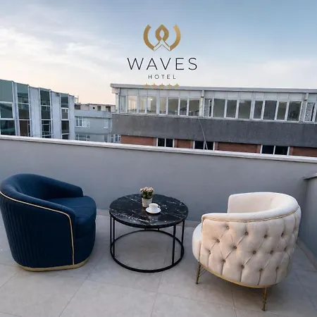 Waves Istanbul